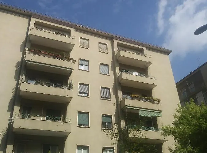 アパート Moon River House *